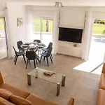 10 - The Queen Villa *