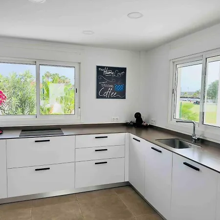 10 - The Queen فيلة *